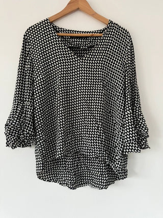 Zara Black and White Patterned Blouse, preloved