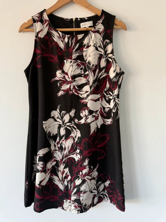 Apricot Floral Patterned Dress, photo 2 of 5