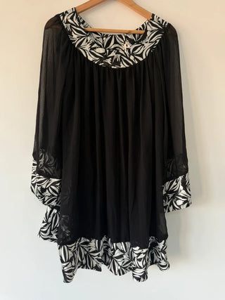 Vintage apricot black and white dress, preloved