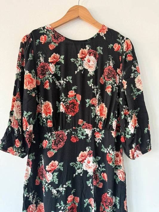 New look black and red floral midi dress, photo 2 of 4