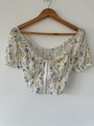 Floral closet top, preloved