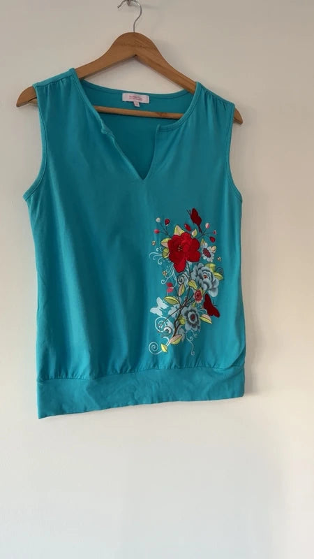 Butterly blue embroidered Y2K top, photo 2 of 3