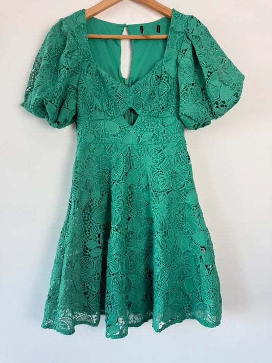 Lipsy green lace smock dress, photo 2 of 5