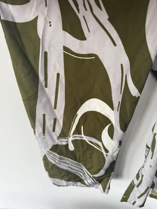 Shein green and white patterned jumpsuit, photo 2 of 5