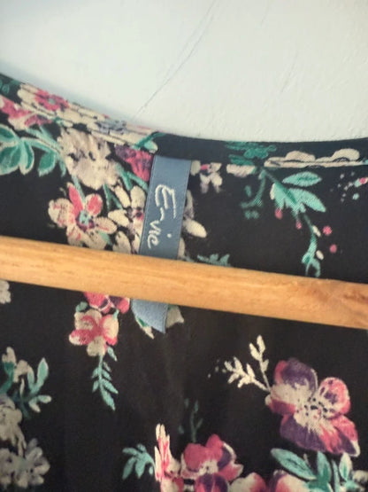 Evie Y2K Style Floral Playsuit, photo 5 of 5