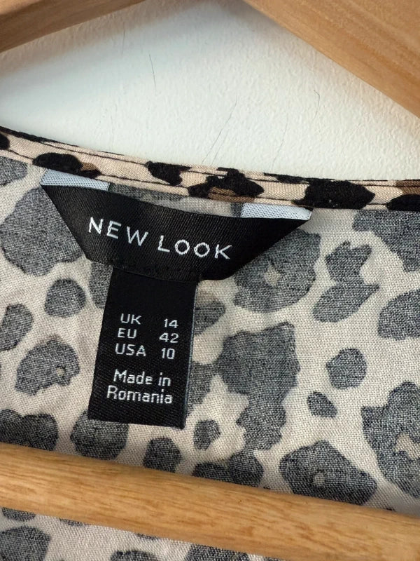New Look Leopards Print Dress, photo 3 of 5