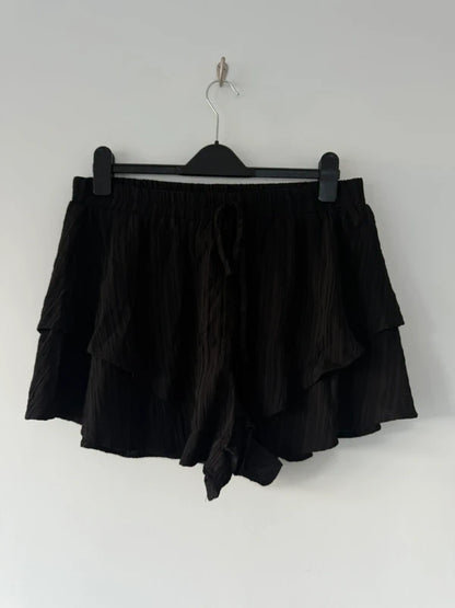 Shein Black Shorts, photo 3 of 5