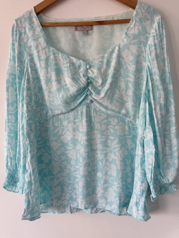 Hobbs Turquoise and White Floral Patterned Summer Top Wise 14, photo 5 of 5