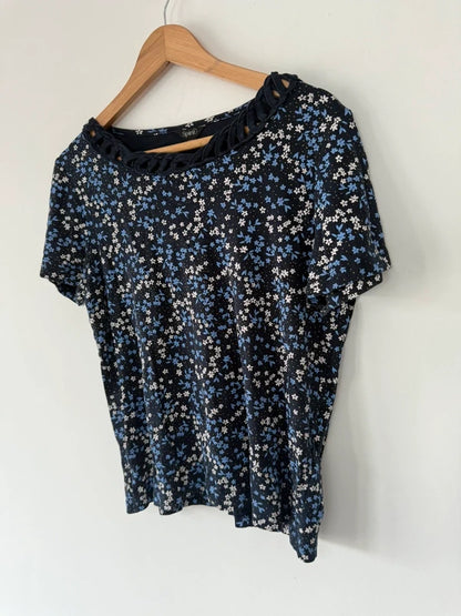 Spirit Navy Blue Floral Detailed Collared Top, photo 3 of 5