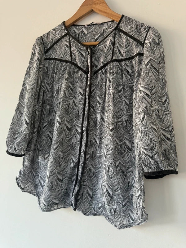 M&S Black and White Patterned Blouse, photo 2 of 5