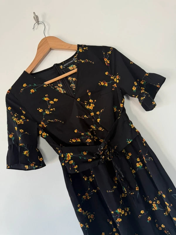 Pretty Little Thing Black and Yellow Floral Dress, photo 4 of 5