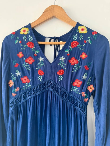 En Crème Blue Floral Summer Dress, photo 3 of 5