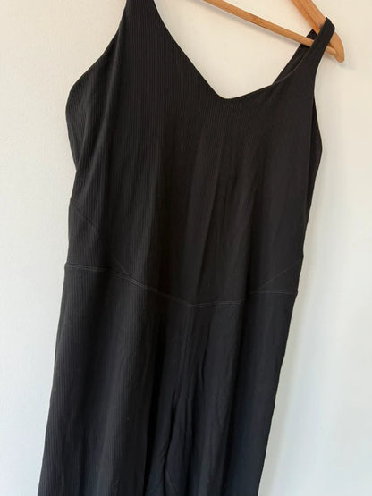 Lululemon Black All in One Set, photo 3 of 5