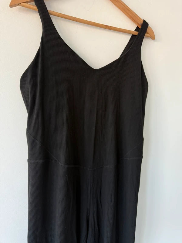 Lululemon Black All in One Set, photo 4 of 5