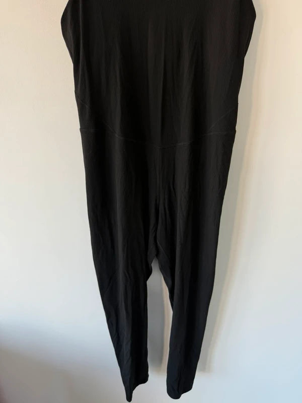 Lululemon Black All in One Set, photo 5 of 5