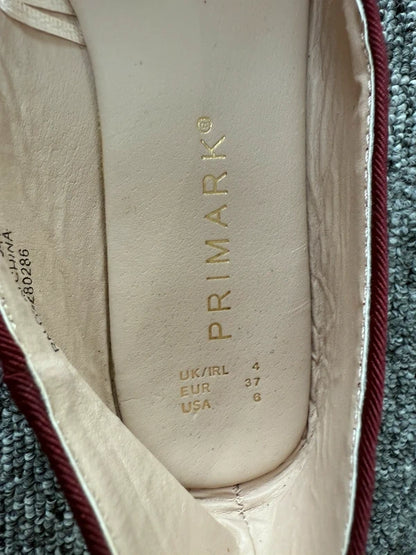 Chic White Heels, photo 3 of 5