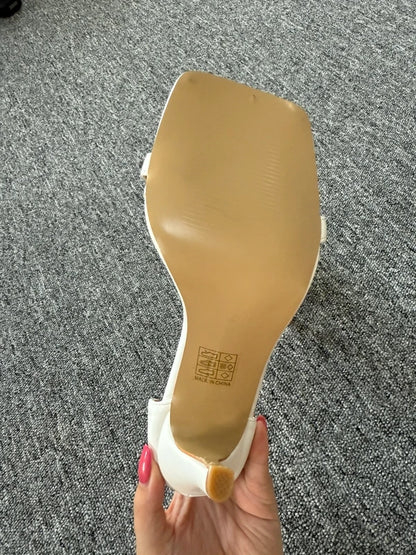Chic White Heels, photo 5 of 5