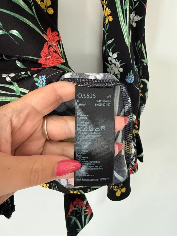 Oasis Floral Wrap Peplum Style Top, photo 5 of 5