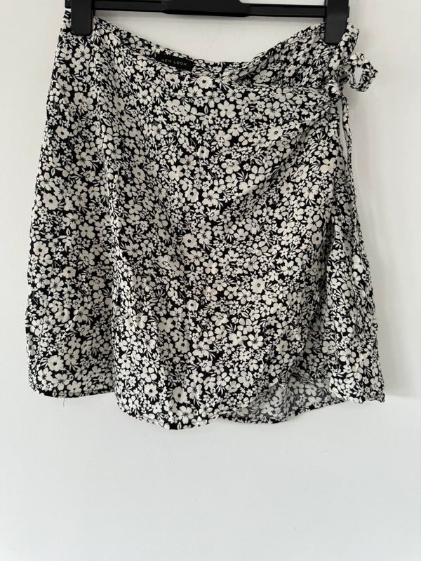New Look Black and White Floral Wrap Skirt, preloved