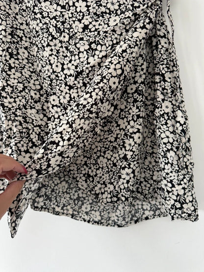 New Look Black and White Floral Wrap Skirt, photo 3 of 5