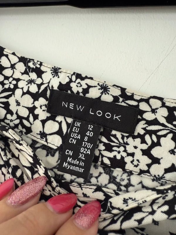 New Look Black and White Floral Wrap Skirt, photo 4 of 5