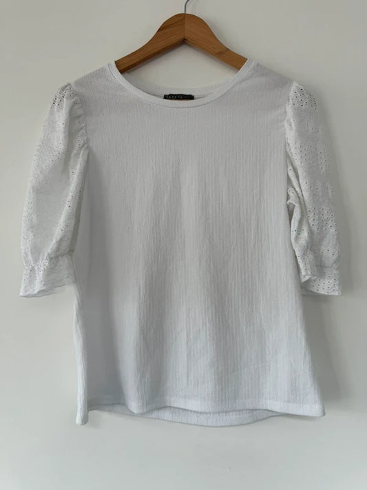 Papaya White Puffed Sleeve Top Size 12 Petite, preloved