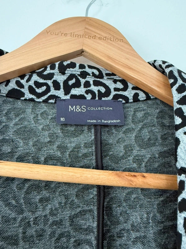 M&S Grey Leopard Print Blazer, photo 3 of 5