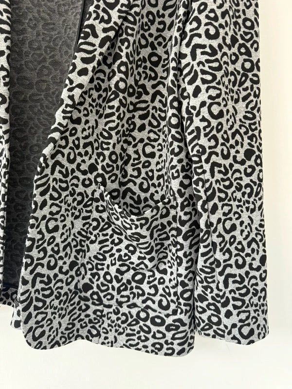 M&S Grey Leopard Print Blazer, photo 4 of 5