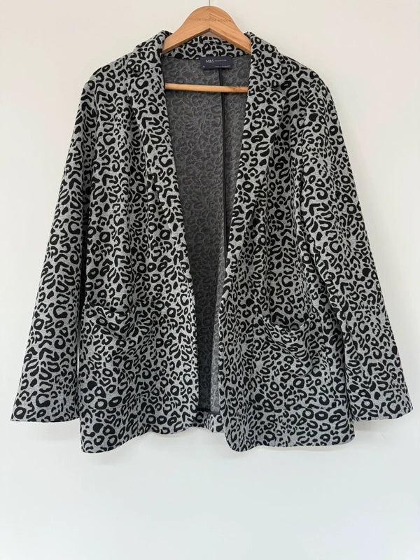 M&S Grey Leopard Print Blazer, photo 5 of 5