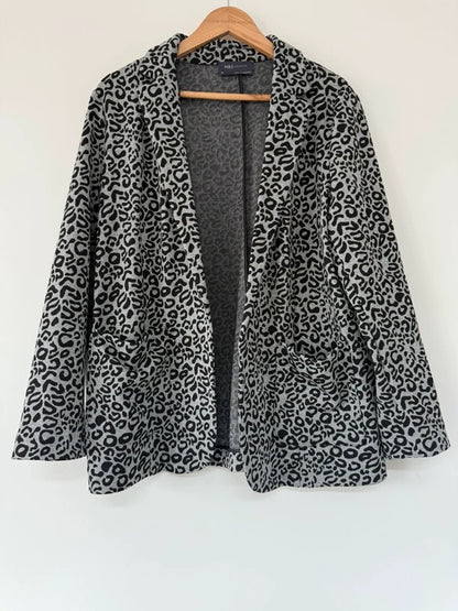 M&S Grey Leopard Print Blazer, photo 5 of 5