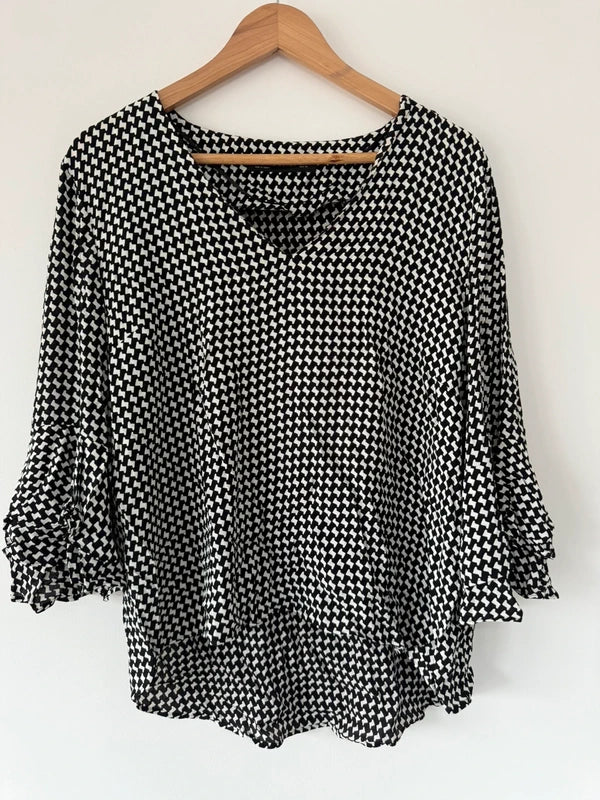 Zara Black and White Patterned Blouse, photo 2 of 5