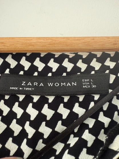 Zara Black and White Patterned Blouse, photo 3 of 5