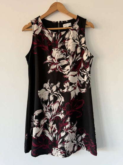 Apricot Floral Patterned Dress, photo 3 of 5