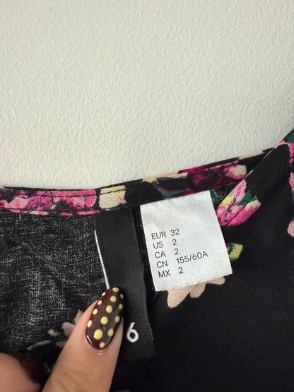 H&M Floral Patterned Playsuit, photo 4 of 4