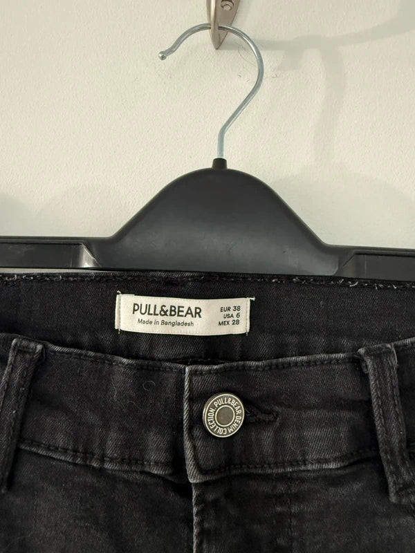 Pull and Bear Ripped Black Jeans Size EUR 38, photo 3 of 4