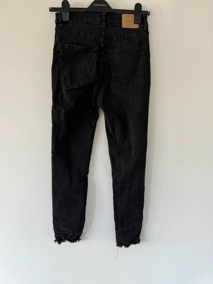 Pull and Bear Ripped Black Jeans Size EUR 38, photo 4 of 4
