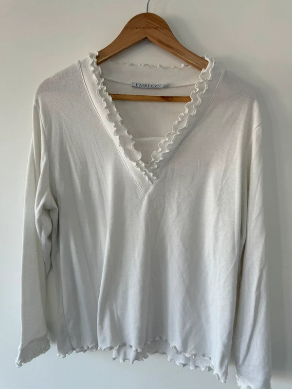 Emerco Vintage Style White Frilly Top, preloved
