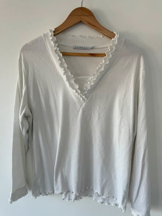 Emerco Vintage Style White Frilly Top, preloved