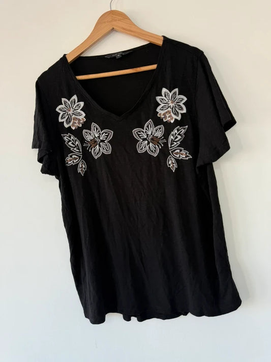 Love Tees Black Flower T Shirt, preloved