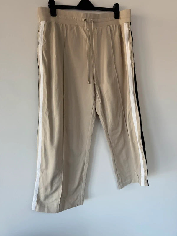 M&S Beige and Black Wide Legged Trousers Size 20 Short, photo 2 of 4