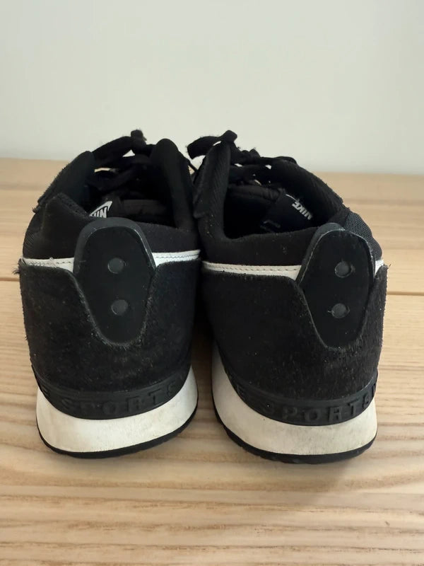 Nike Black and White Trainers, photo 4 of 5