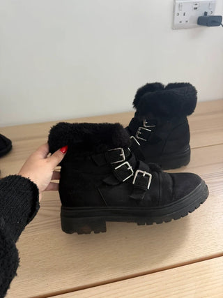 Black Fluffy Suede Boots, preloved