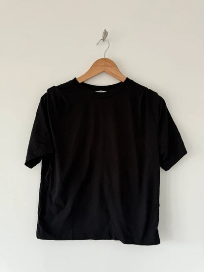 Bershka Black T Shirt, photo 2 of 3