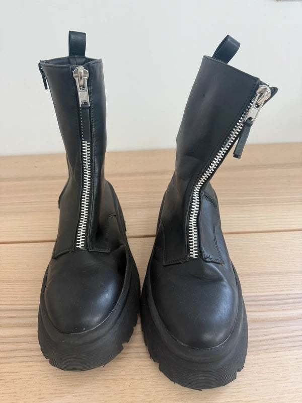 Primark Chunky Biker Zip Boot, preloved