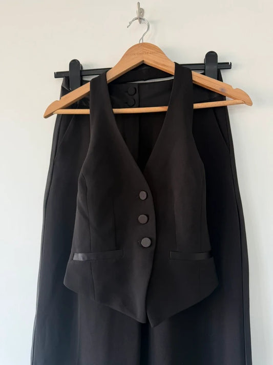 Rita Ora Black Suit Set, photo 2 of 5