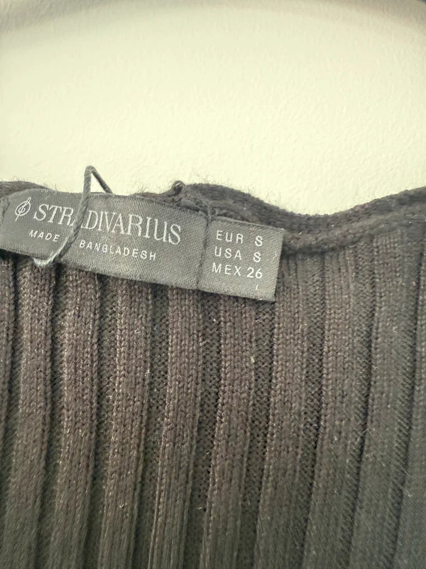 Stradivarius Maxi Knitted Black Dress, photo 2 of 4