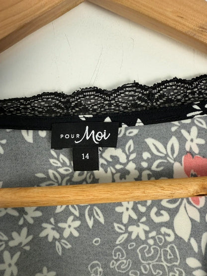Pour moi black floral print Y2K top, photo 3 of 4