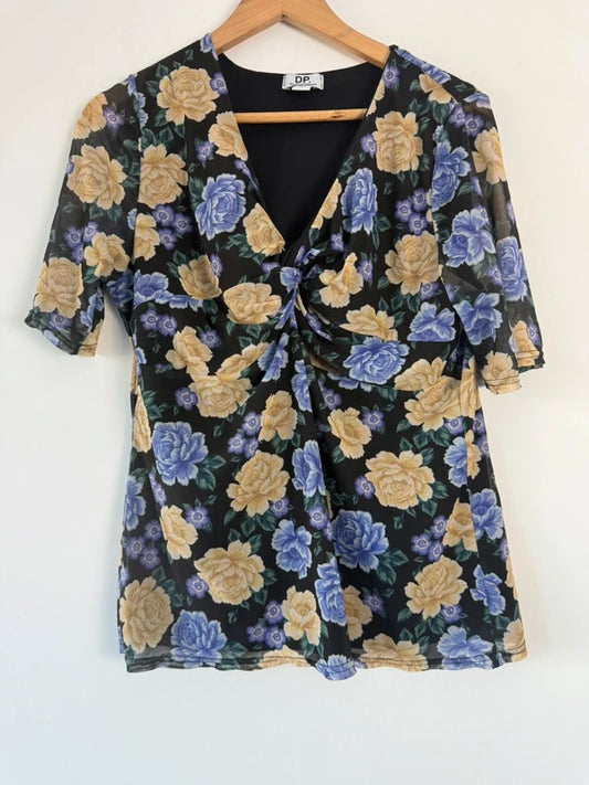 Dorothy Perkins floral mesh top, preloved