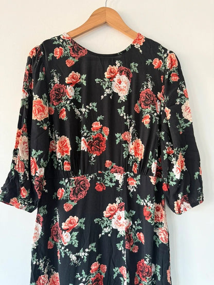 New look black and red floral midi dress, photo 2 of 4