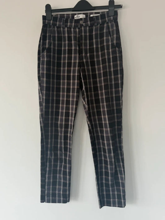Hollister black grey checkered trousers, preloved